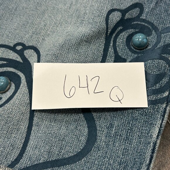 Delicious Embroidered Floral Pattern Rolled Cuffs Denim Capri Jeans Size 11 - Picture 10 of 11